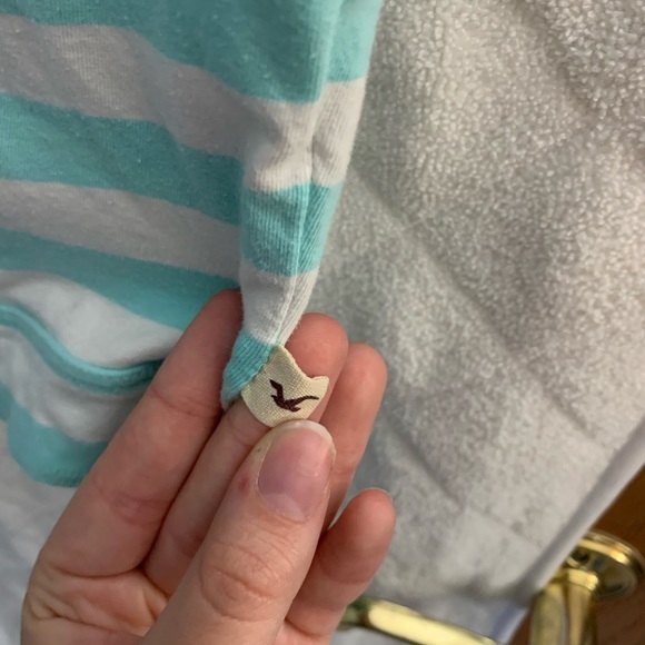 Hollister Crop Top, size M - Picture 2 of 6